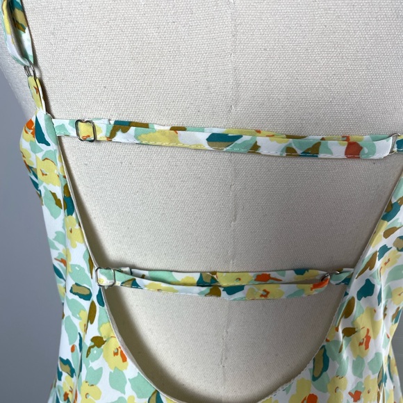 Hello Molly Smiley Moments Floral Maxi Dress Open Back Size 10 - Picture 9 of 14